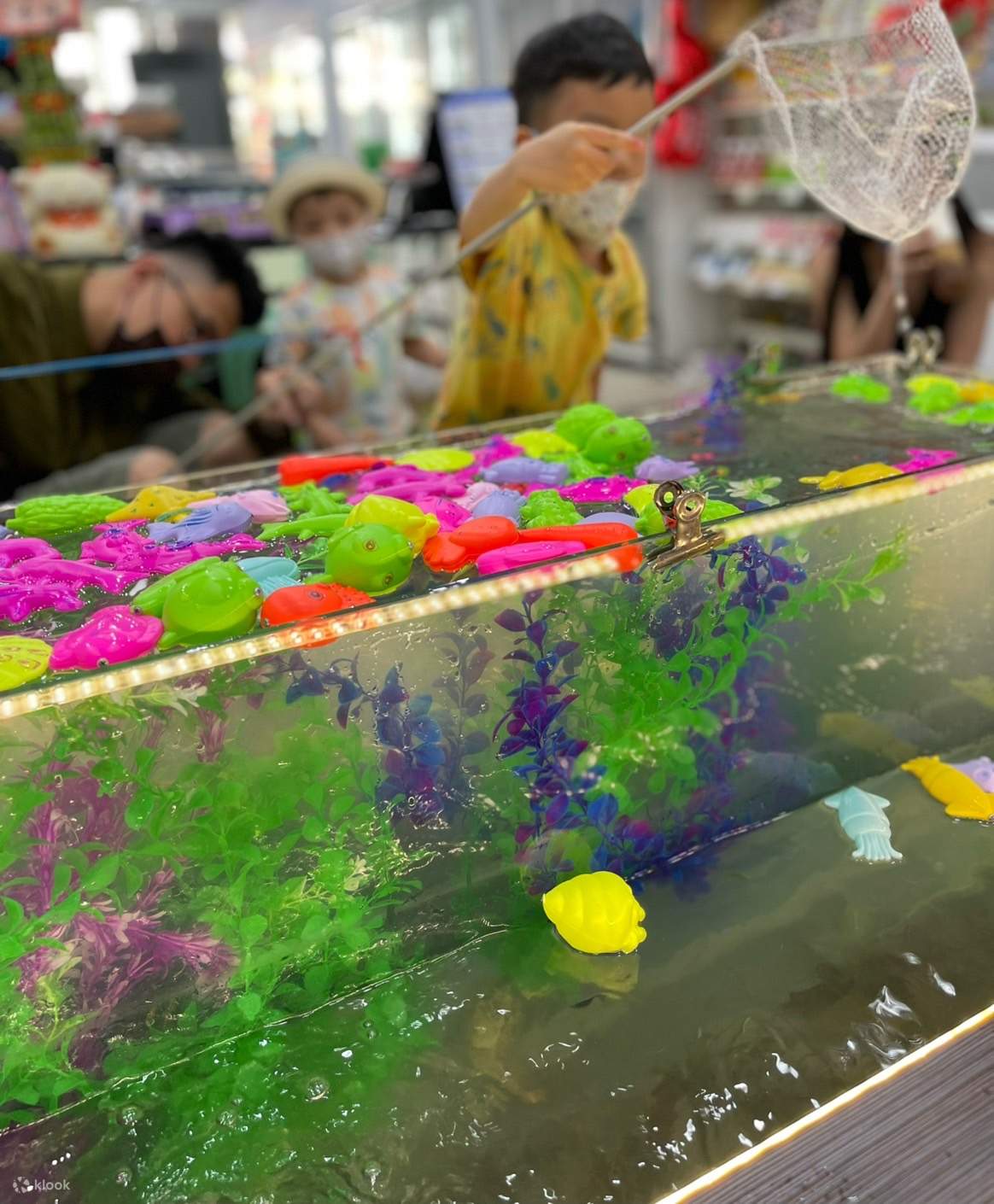 新莊: 樂甜釣蝦 - 親子で楽しめる釣り堀と金魚すくい、スマートボールの遊園地