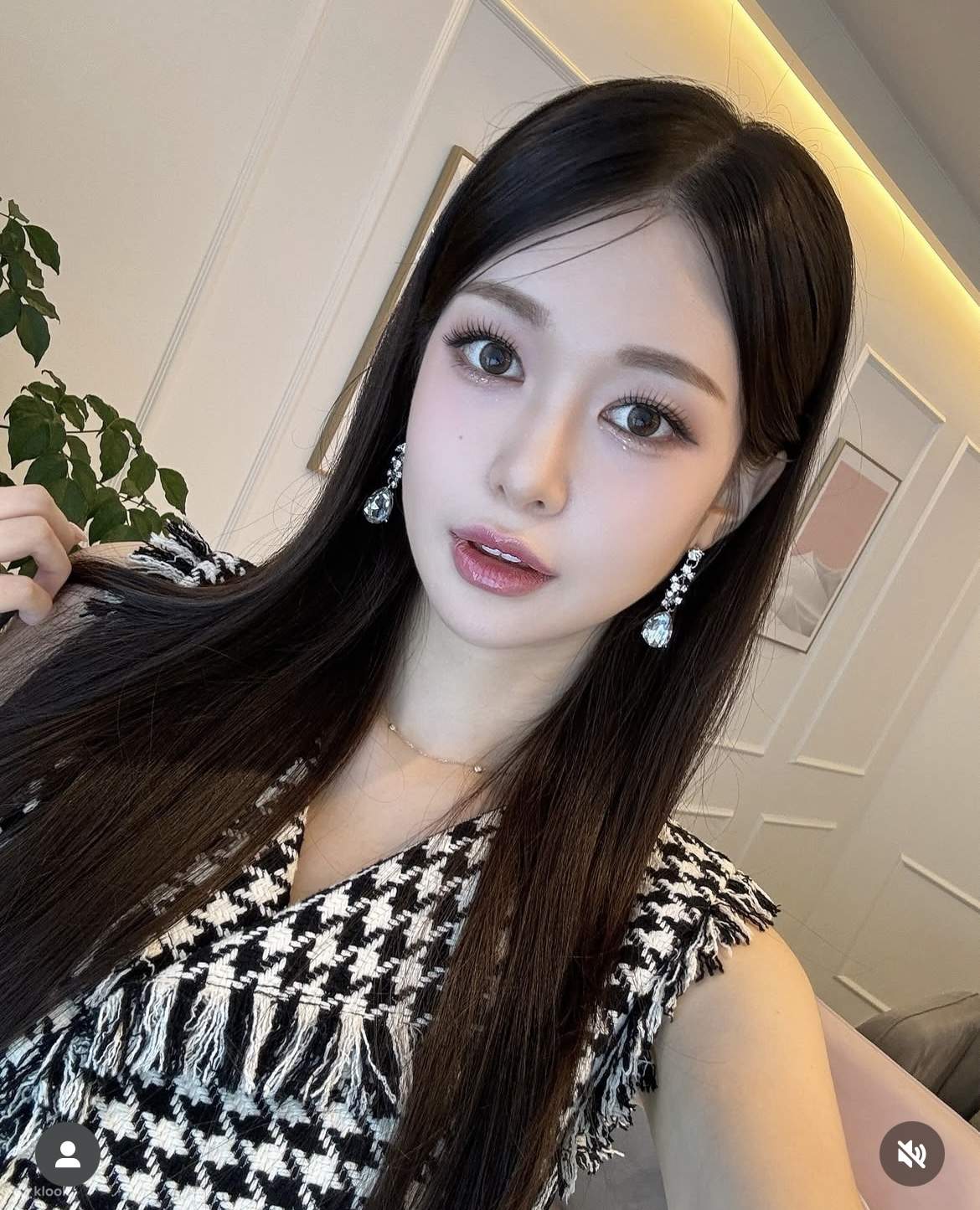 Благодаря комплексному обслуживанию, включающему мытье головы, сушку и укладку, мы гарантируем безупречный результат.