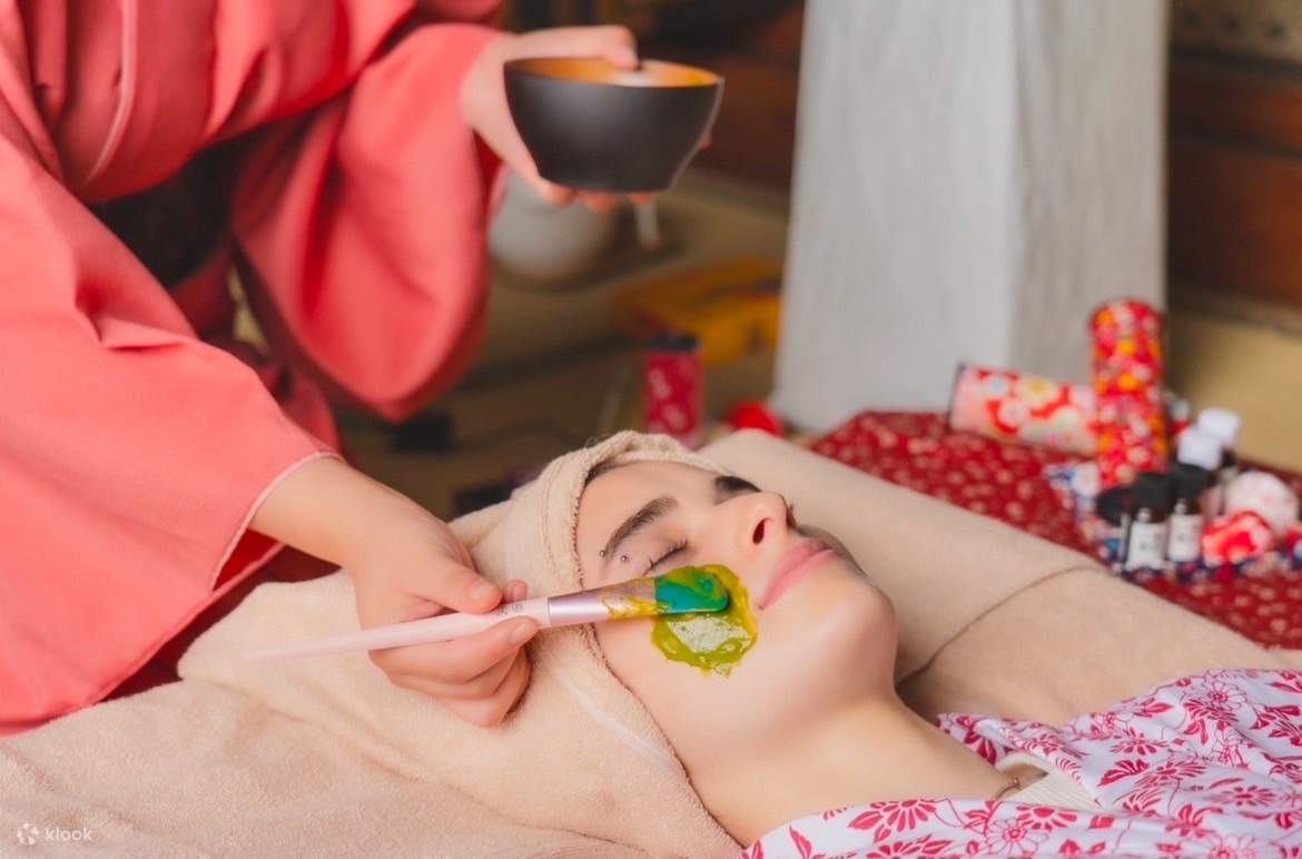 Osaka: Masaje de Aromaterapia, Spa Capilar y Facial en el Templo 180 min