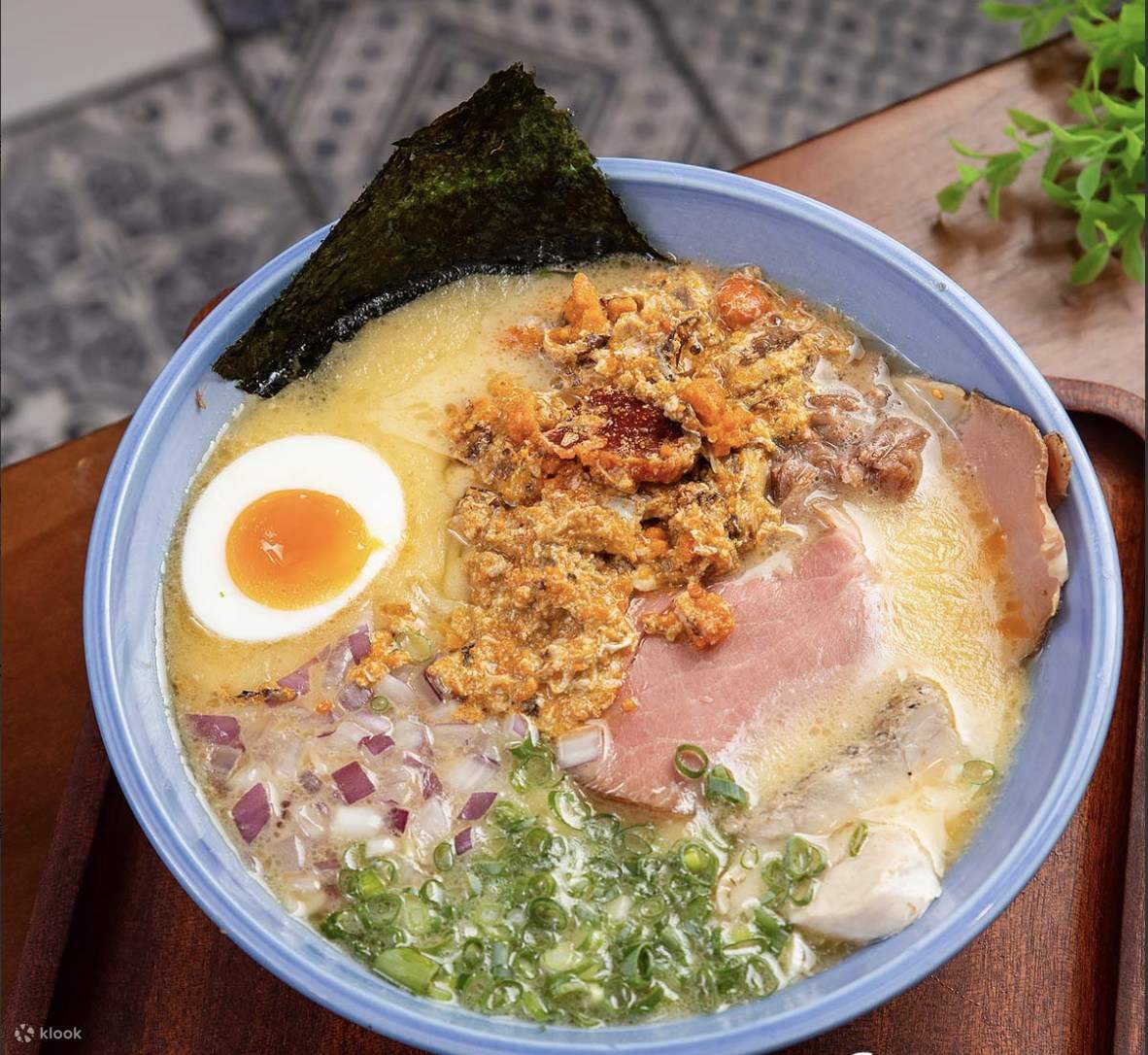 Soup God—Top Crab Hands｜MRT Zhongxiao Xinsheng Station Klook United