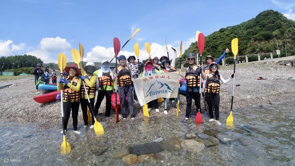 Yilan｜Water Walker Tages-Feriencamp für Wassersportarten – Stand-Up-Paddle-Boarding & Kanufahren & Schnorcheln