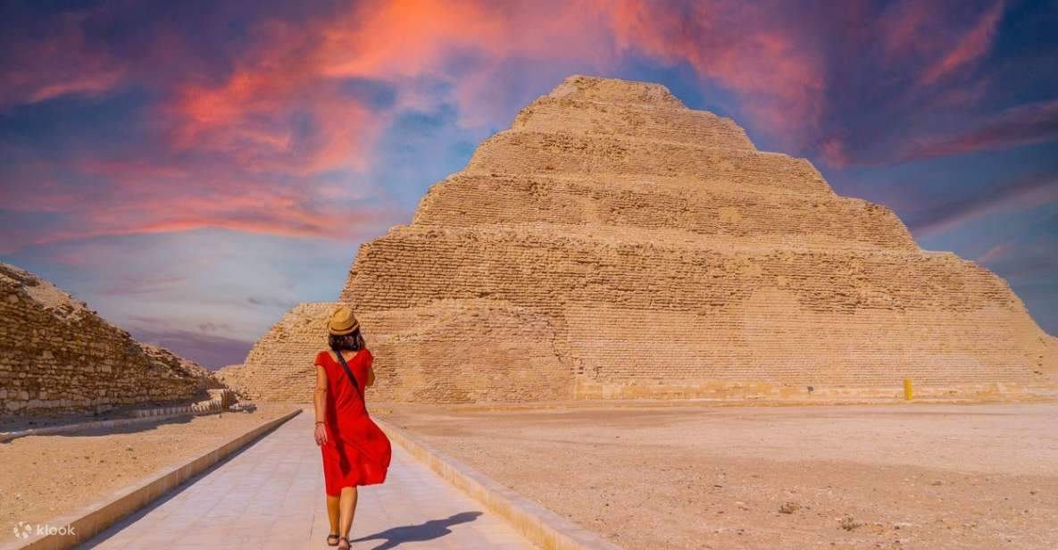 Päiväretki Gizan pyramideille, Memphisiin, Dahshuriin ja Saqqaraan lounaan kera