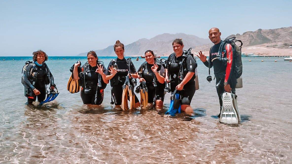 PADI Discover Scuba Diving in Sharm ElSheikh with PADI Resort Klook