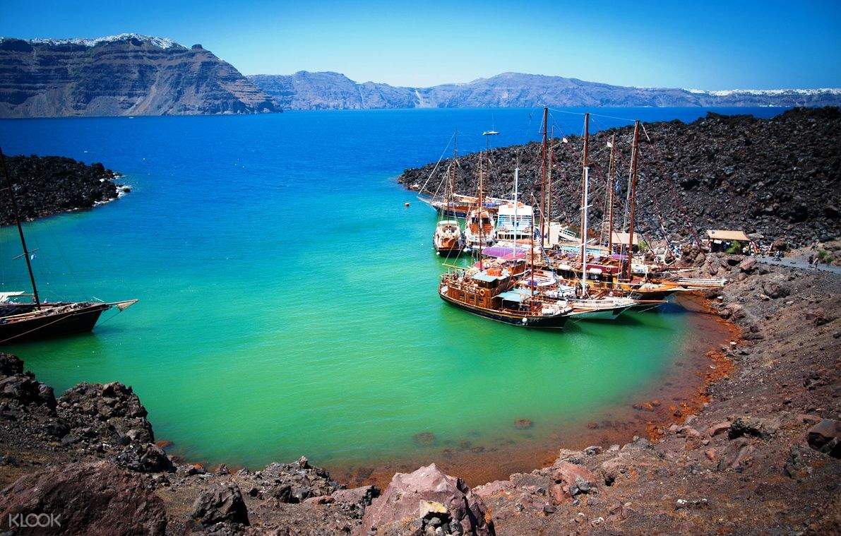 santorini volcanic islands cruise with hot springs visit