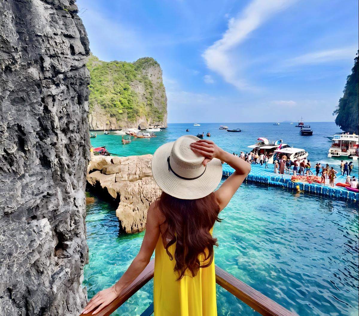 푸켓: 럭셔리 요트 타고 떠나는 피피섬 & 마이톤섬 일일 투어