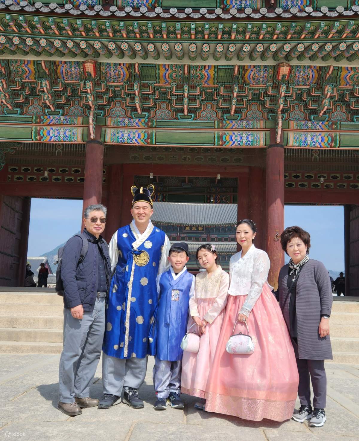 Seoul Hanbok & Craft Makgeolli Experience and Bukchon Hanok Village ...