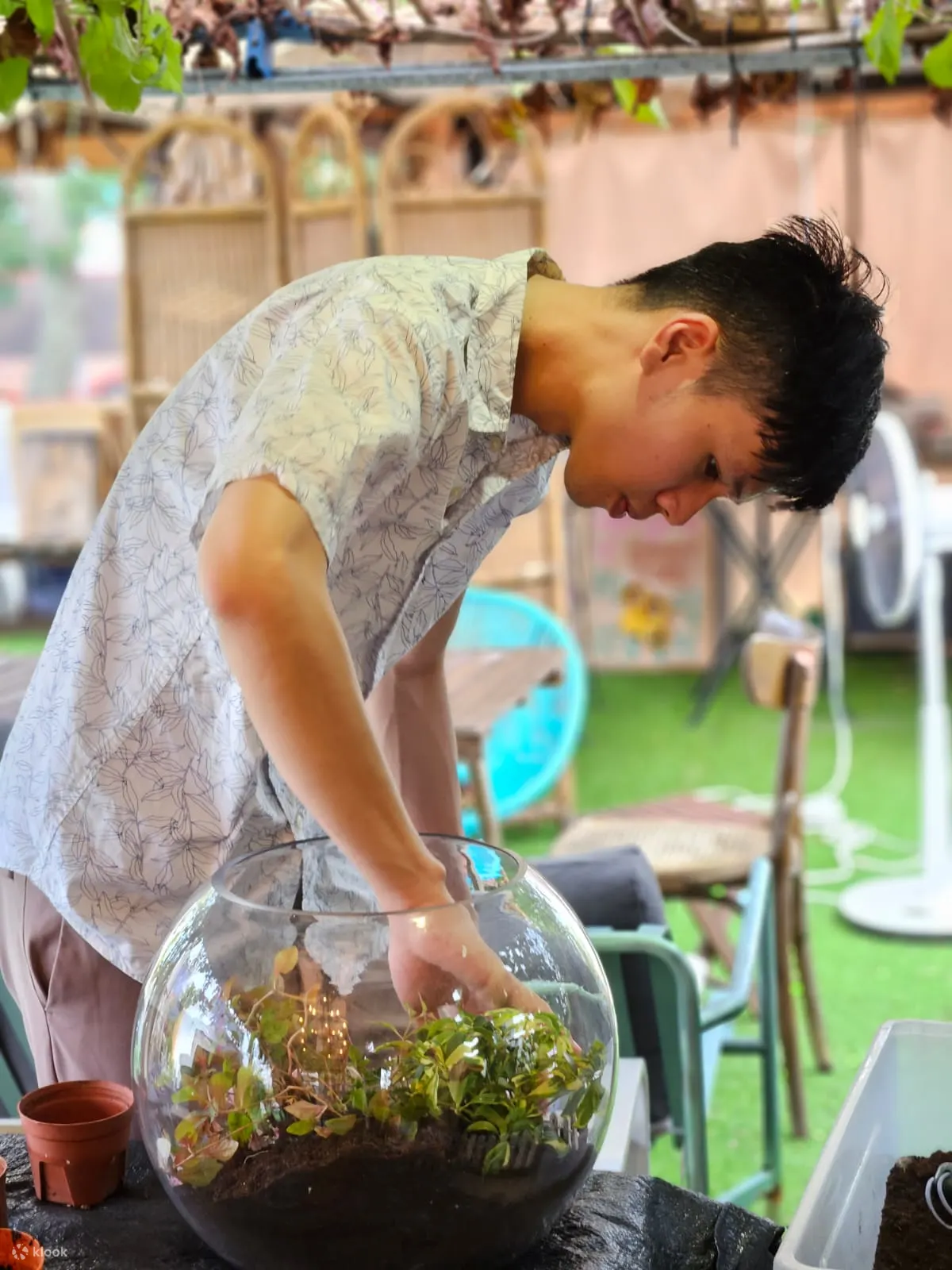 The Sundowner 大型玻璃容器花房工作坊