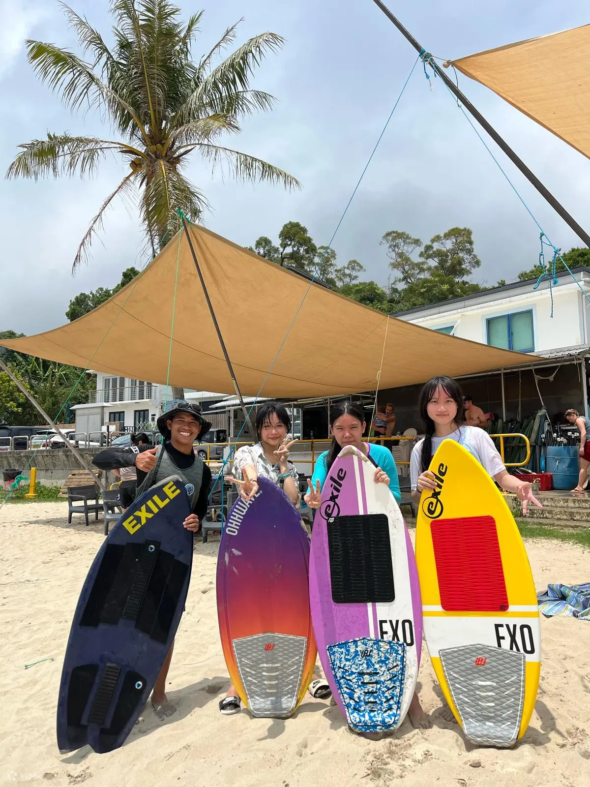 浪高長岸豪華露營/ 露營車+水上活動體驗(大嶼山長沙)