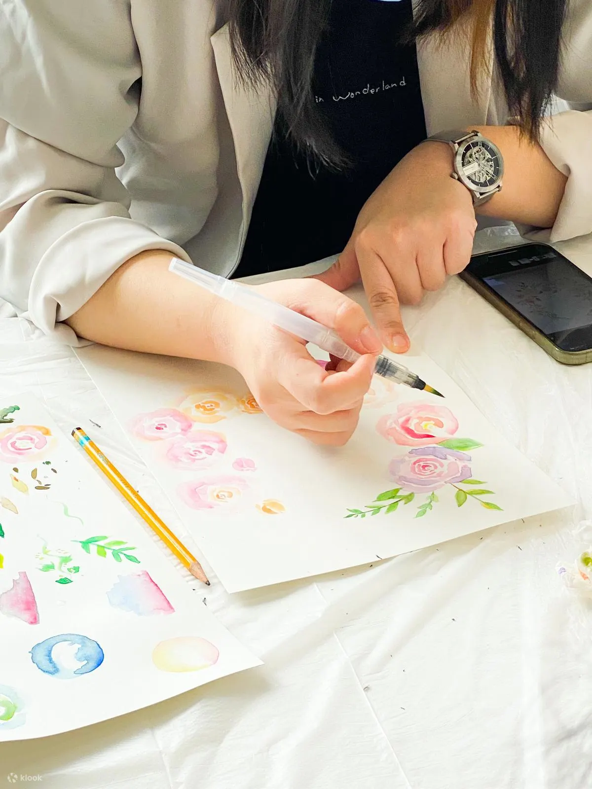 HeyJune Studio - 金箔油画月亮镜工作坊 | 抽像金箔油画工作坊 | 永生花盒西洋书法工作坊 | 治疗西洋书法工作坊 | 水彩花圈书法工作坊