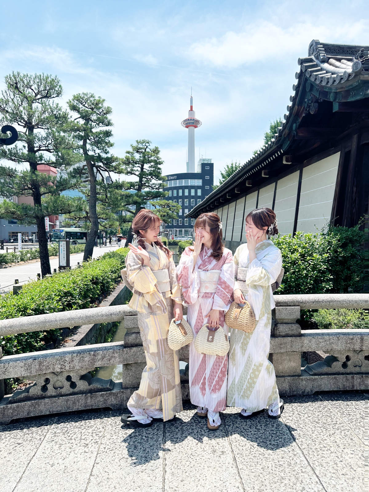 Location de kimonos (fournie par Kimono Rental Wargo, magasin de Kanazawa Korinbo)