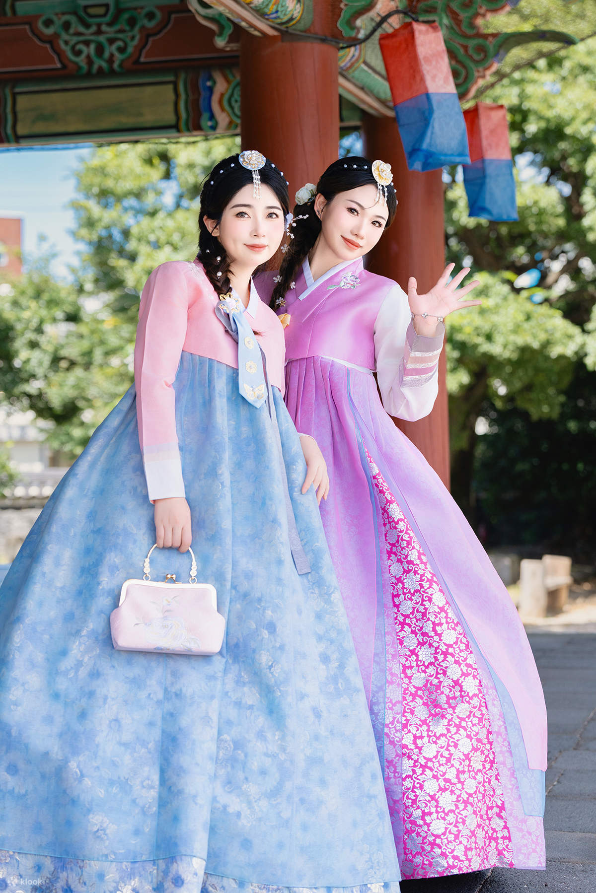 Photographie en Hanbok au Jeju Mokgwana
