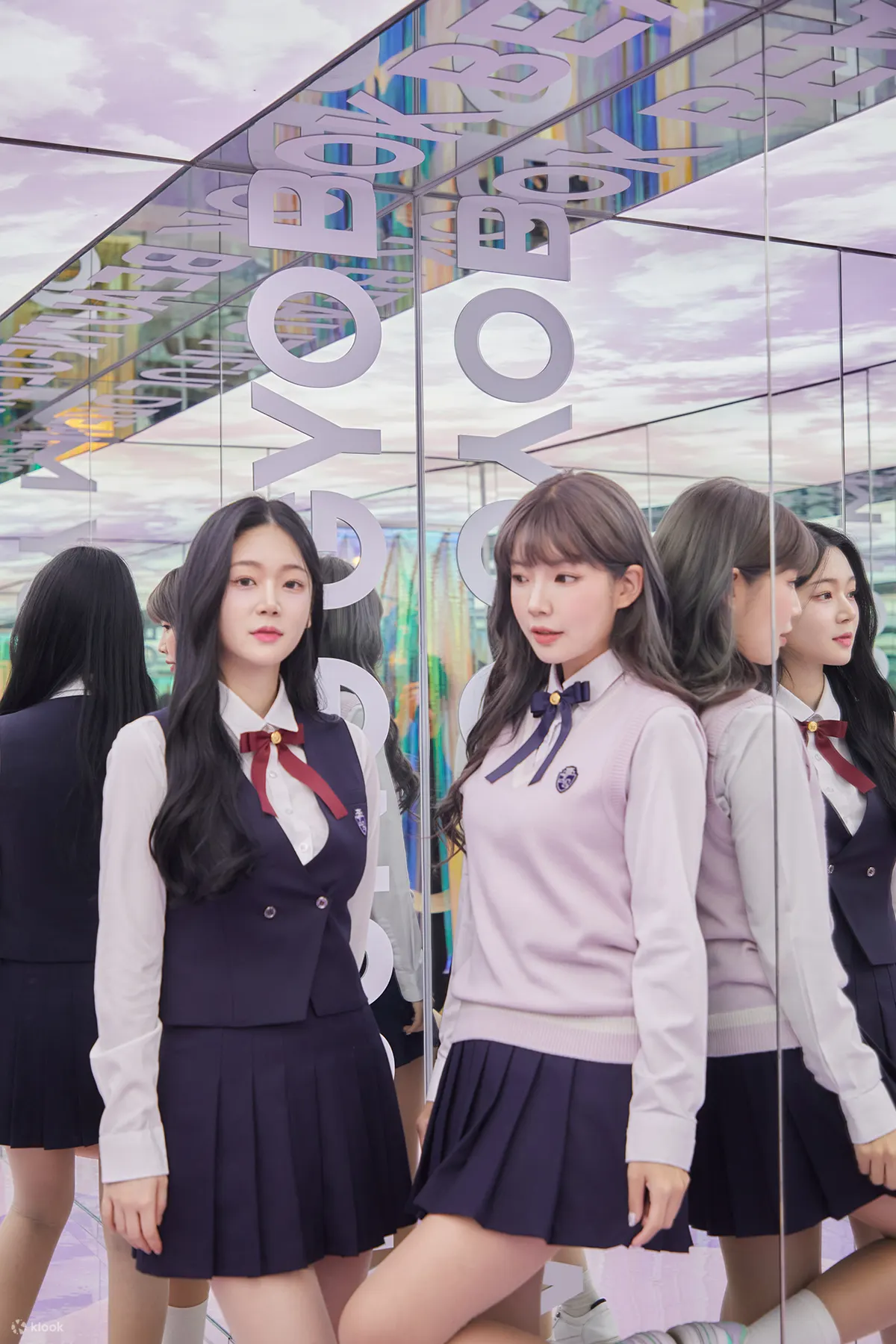 校服