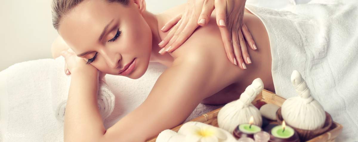 woman back massage