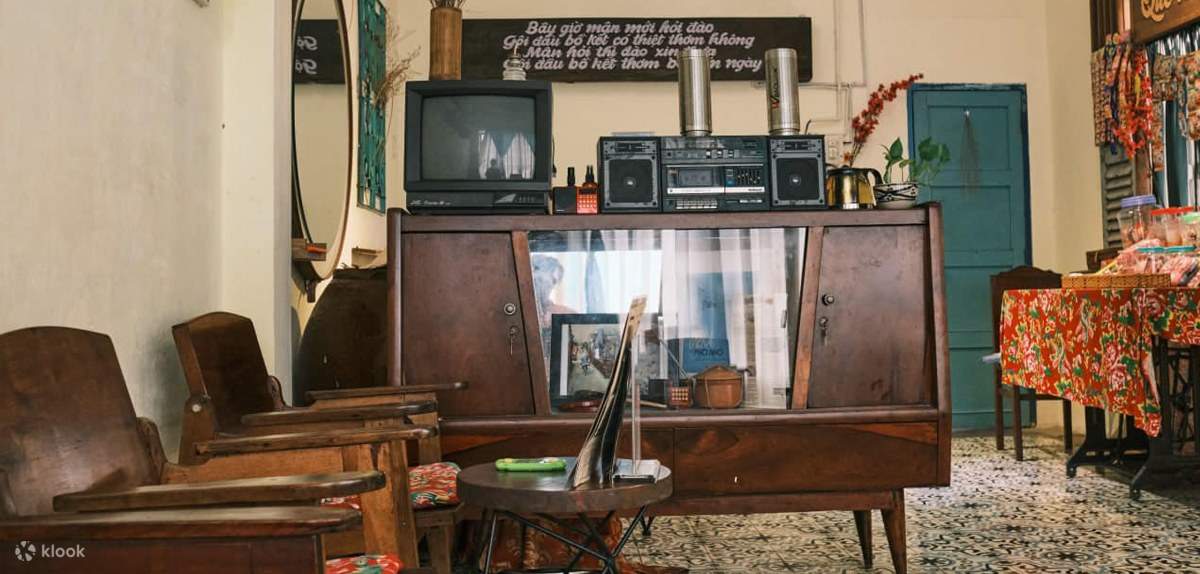 ดื่มด่ำไปกับมุมวินเทจของ Que Mot Cuc