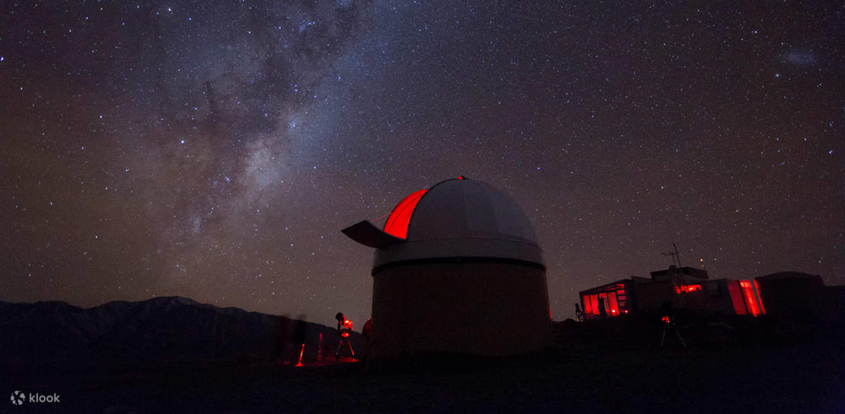 Mount John Observatory at night