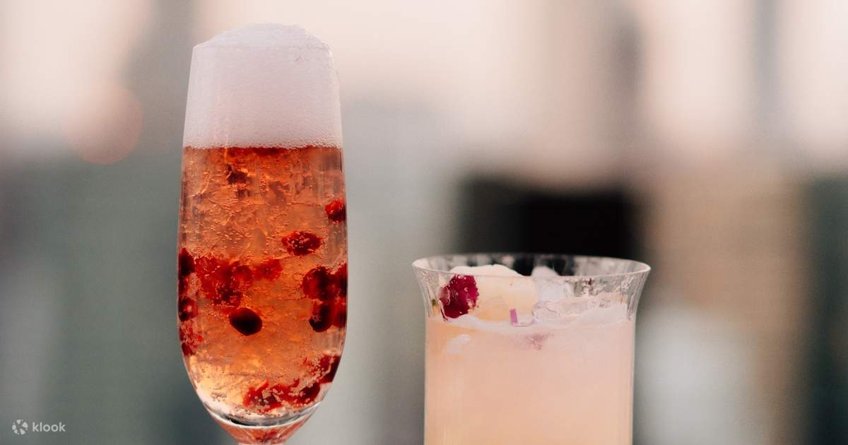 CHAR Rooftop Bar at Hotel Indigo