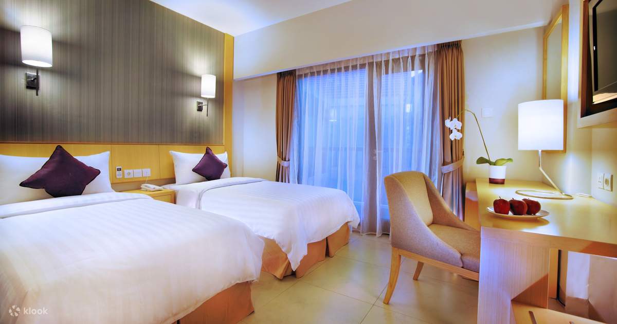 Kuta's Embrace: Golden Sunsets and Extended Stays on Bali's Iconic Shore