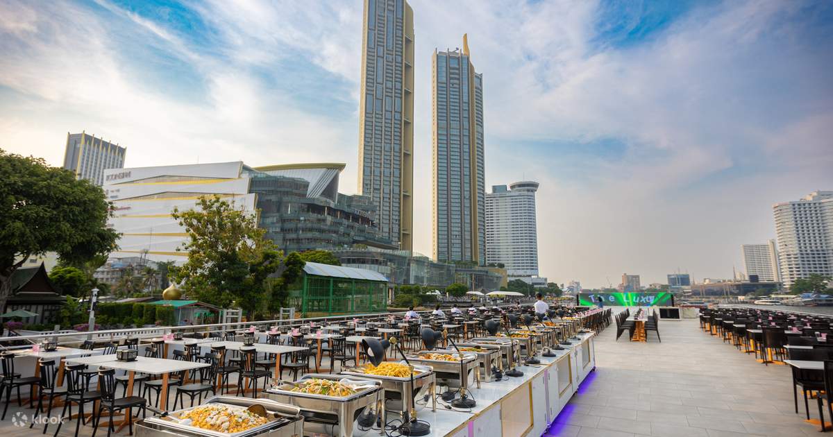 De Luxe White Dinner Cruise in Bangkok
