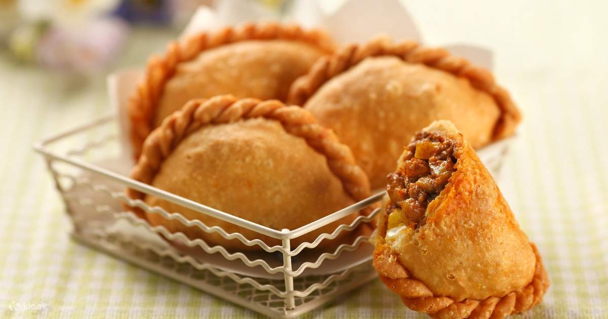 Tip Top Curry Puff, Singapura