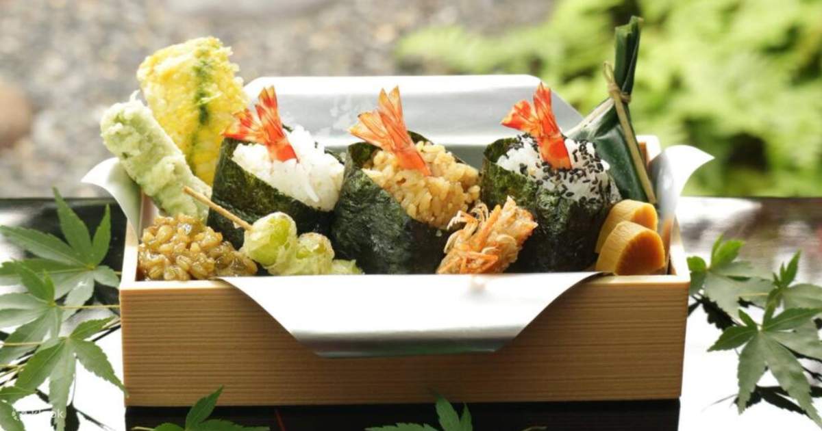 Tempura Endo Yasaka (天ぷら八坂圓堂) Michelin Starred Tempura in Gion Kyoto