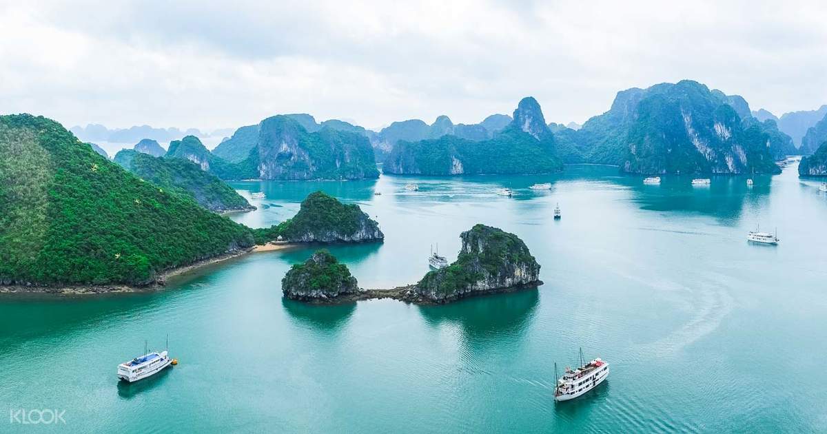 Halong Bay Luxury Cruise - Experience a Deluxe Cruise Tour