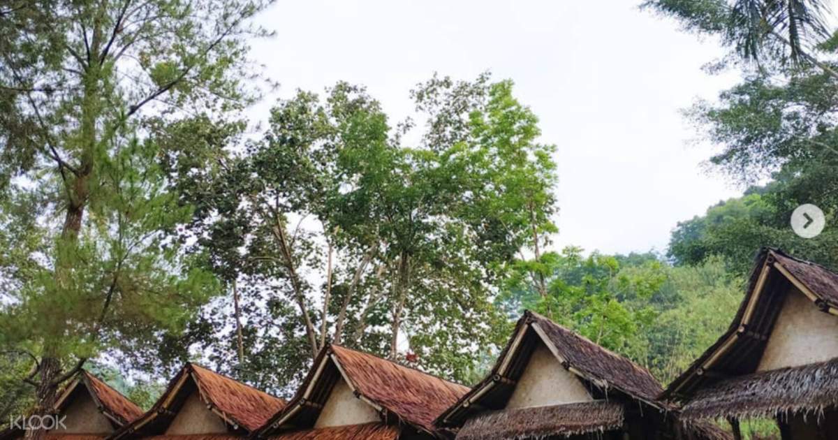 Arus Liar Kampung Ngaloen Cottages: Staycation dengan ...