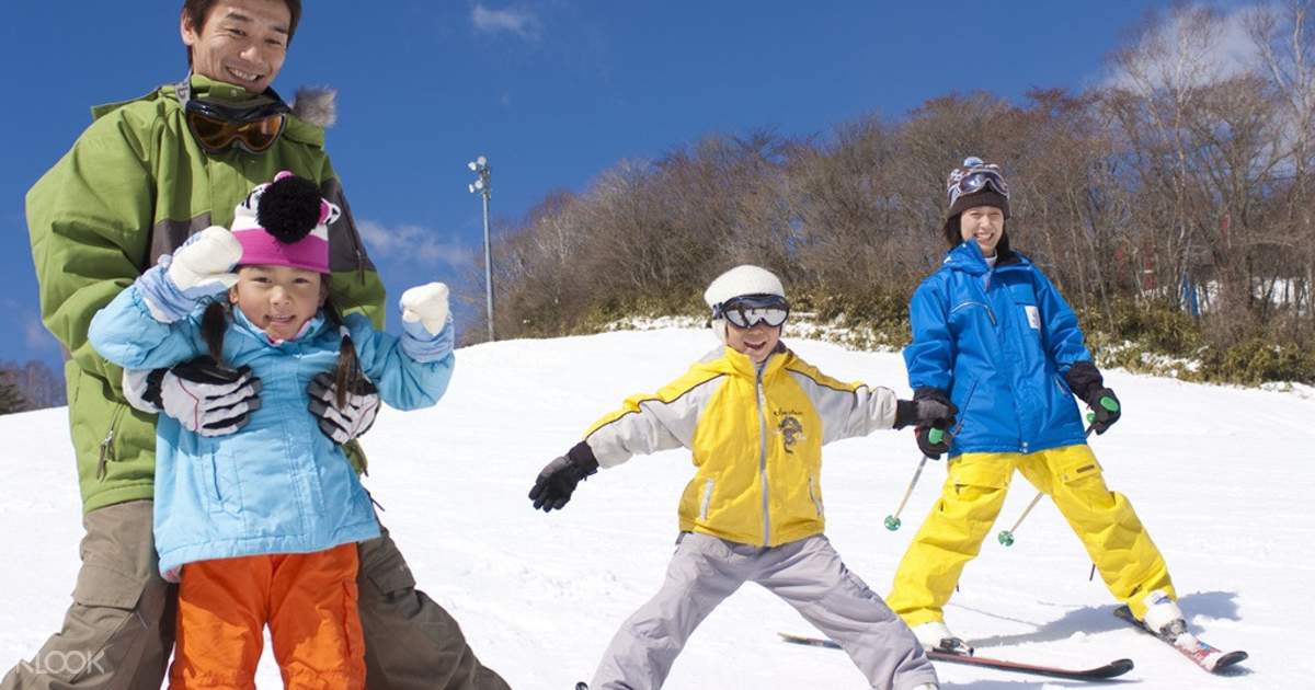 Snow Town Yeti Day Trip From Tokyo Ski With A View Of Mt Fuji