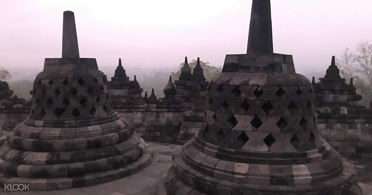 Borobudur Sunrise & Prambanan Temple Tour - Klook