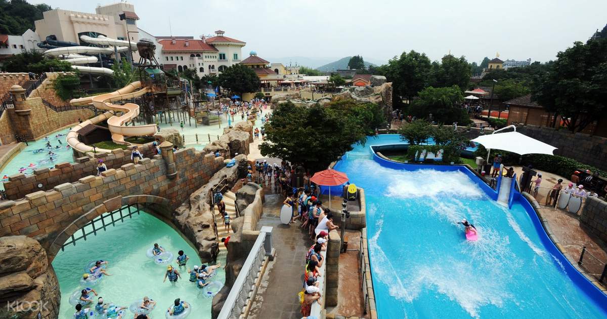 Korea water park hidden