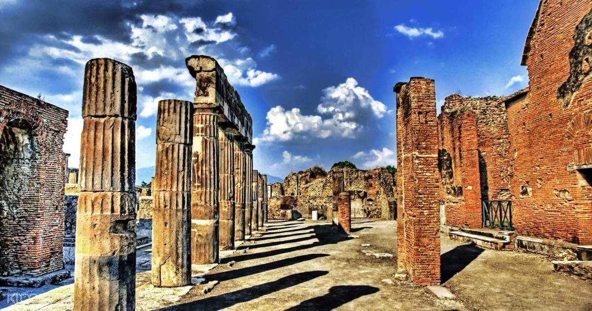 Pompeji mit Eintritt ohne Anstehen und Vesuv ab Neapel