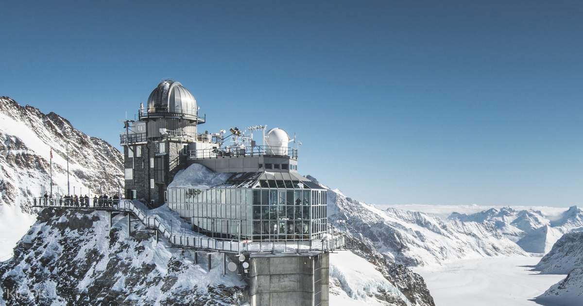 Nutte Jungfrau Zierlicher Kuessen