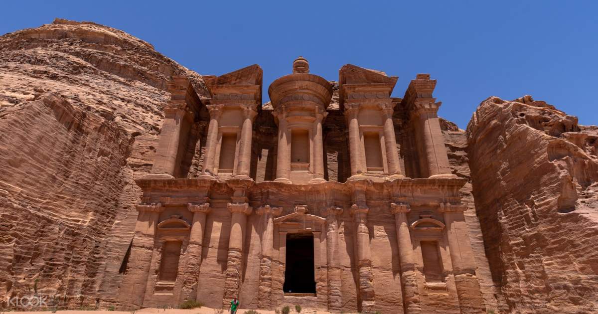 day trip from aqaba to petra and wadi rum