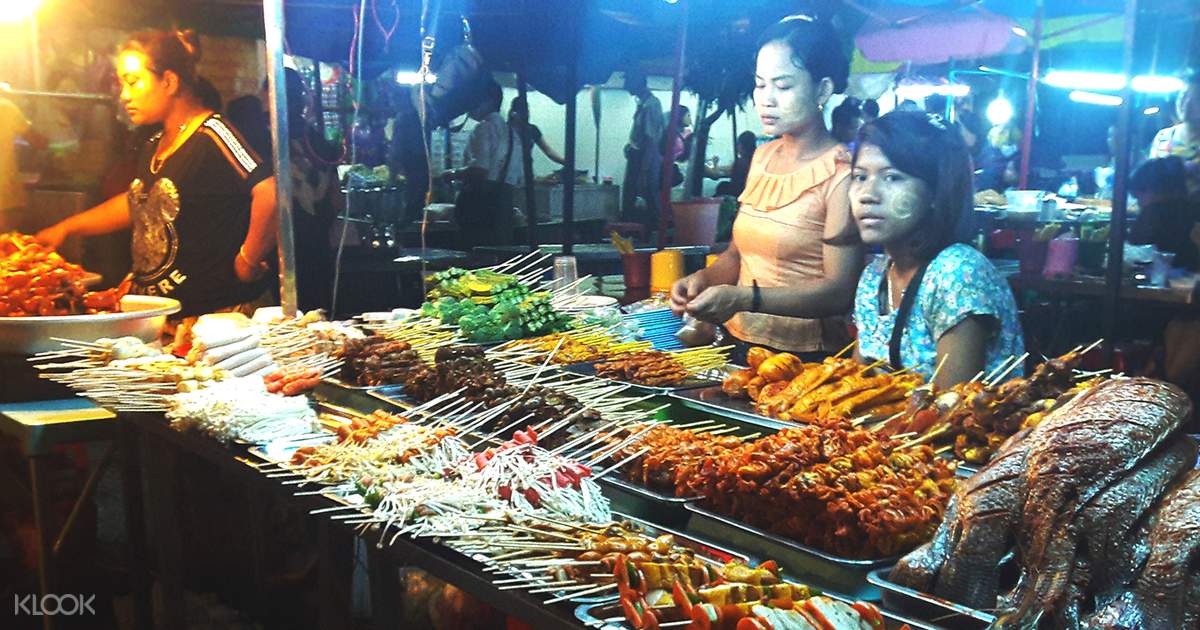  Chinatown Foodie Tour - Klook  Chinatown Foodie Tour - Klook