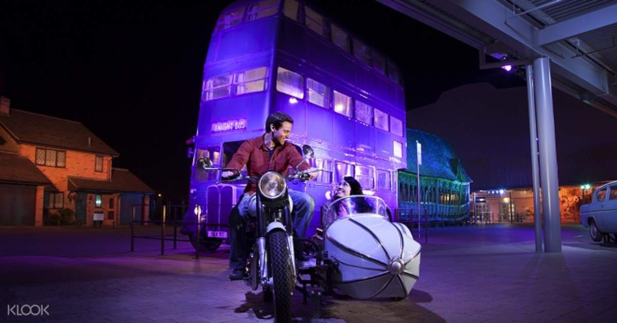 Warner Bros. Studio Tour London (with Evan Evans) & Transport The