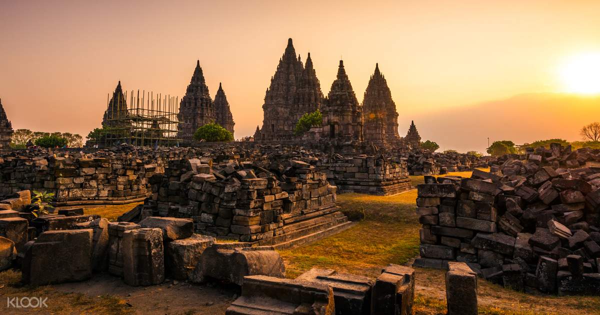 Prambanan Temple Sunset Tour