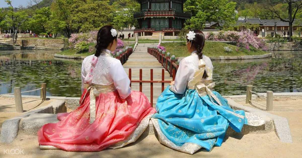 gyeongbokgung palace cheong wa dae and namsangol hanok village day tour in seoul south korea klook us