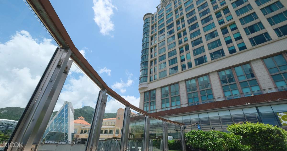 Exclusive: Auberge Discovery Bay Staycation Package with Buffet Dinner and Breakfast Buffet