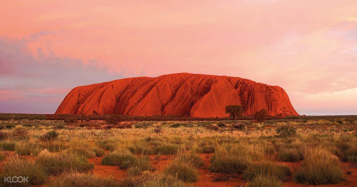 Uluru Sunset Drive