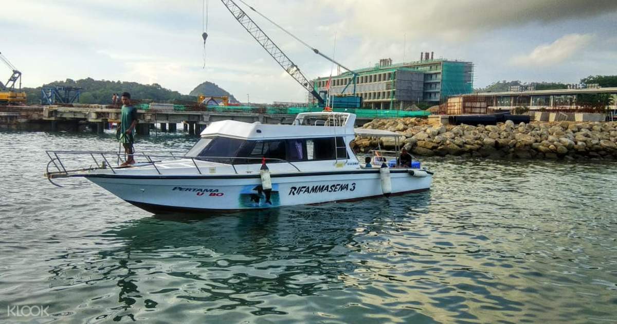 Transportasi Pribadi Bandara Komodo atau Pelabuhan Marina ...
