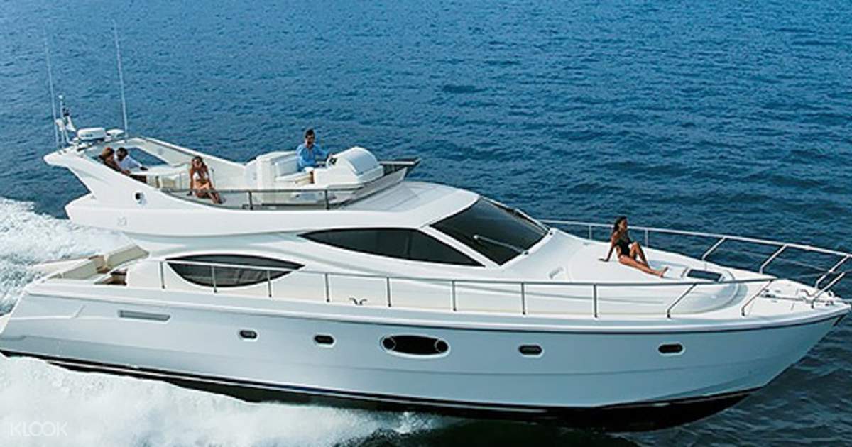 luxury yacht rental mumbai