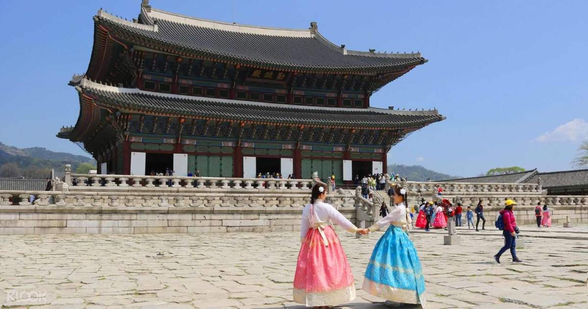gyeongbokgung palace cheong wa dae and namsangol hanok village day tour in seoul south korea klook us