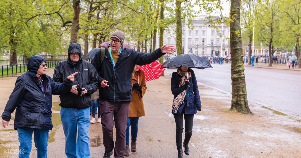Changing Of The Guards Ceremony And Buckingham Palace Walking Tour
