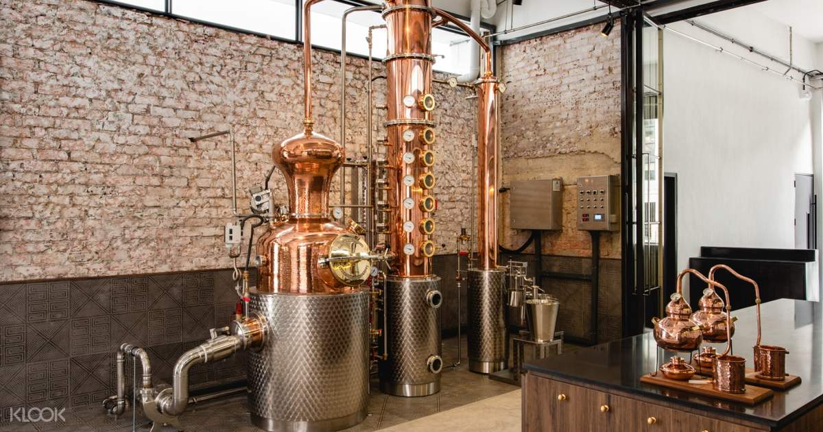 Gin Distillery Tour With Tasting Flight And Singapore Sling