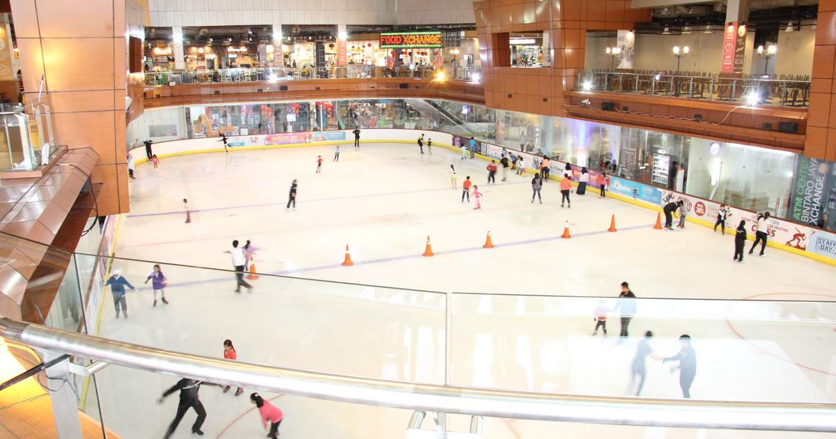 BX Ice Rink Ticket in Jakarta (Direct Entry) Klook