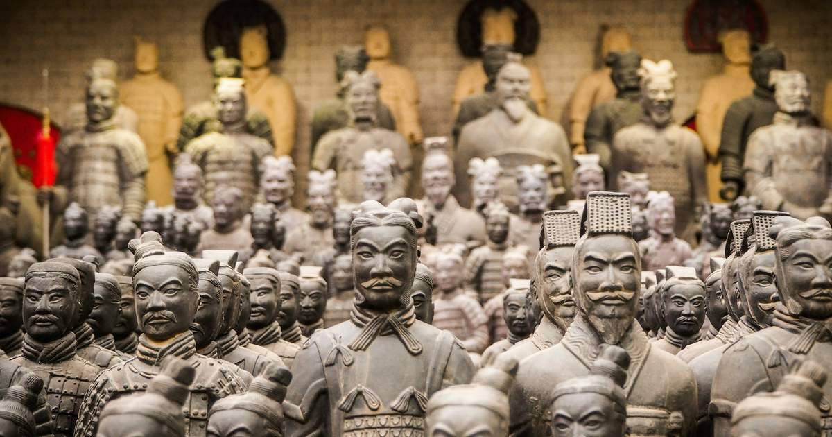 兵馬俑 陶俑 西安限定 文創工芸品 観光記念置物 秦始皇 ギフト 中国伝統土産 兵馬俑 陶俑 西安限定 文創工芸品 観光記念置物 秦始皇 ギフト