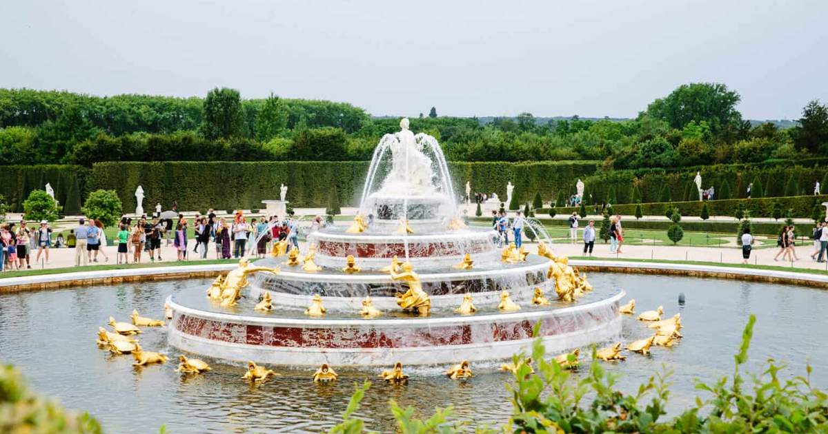 Versailles Chateau and Gardens Tour by Train - Klook India