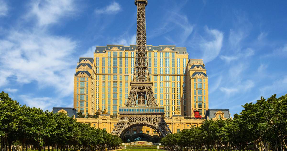 macau-eiffel-tower-at-the-parisian-macao-observation-deck-ticket-klook