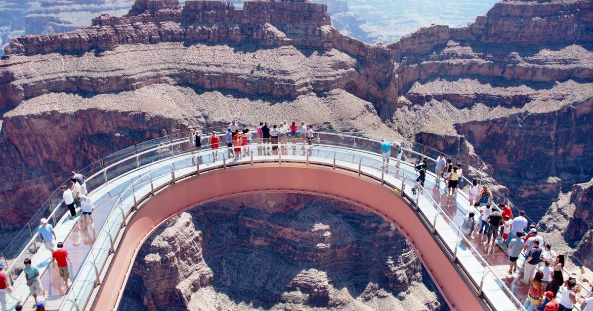 Chuyến tham quan Grand Canyon Skywalk & Đập Hoover theo nhóm nhỏ - Klook  Việt Nam