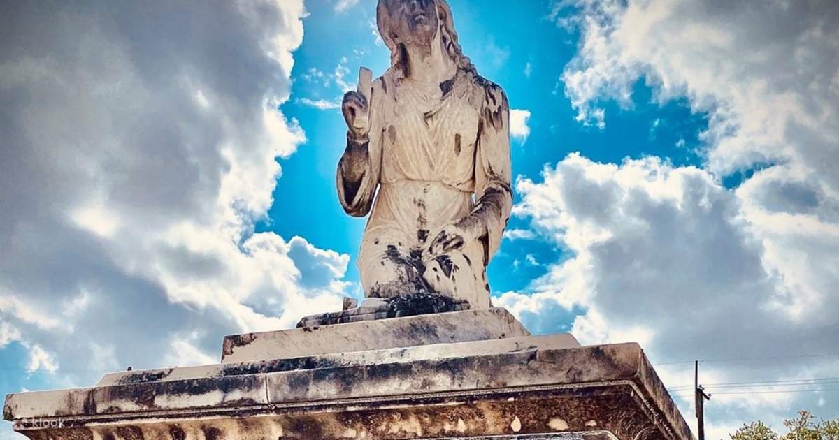 St. Louis Cemetery No. 1 & 2 and Voodoo Tour in New Orleans - Klook ...