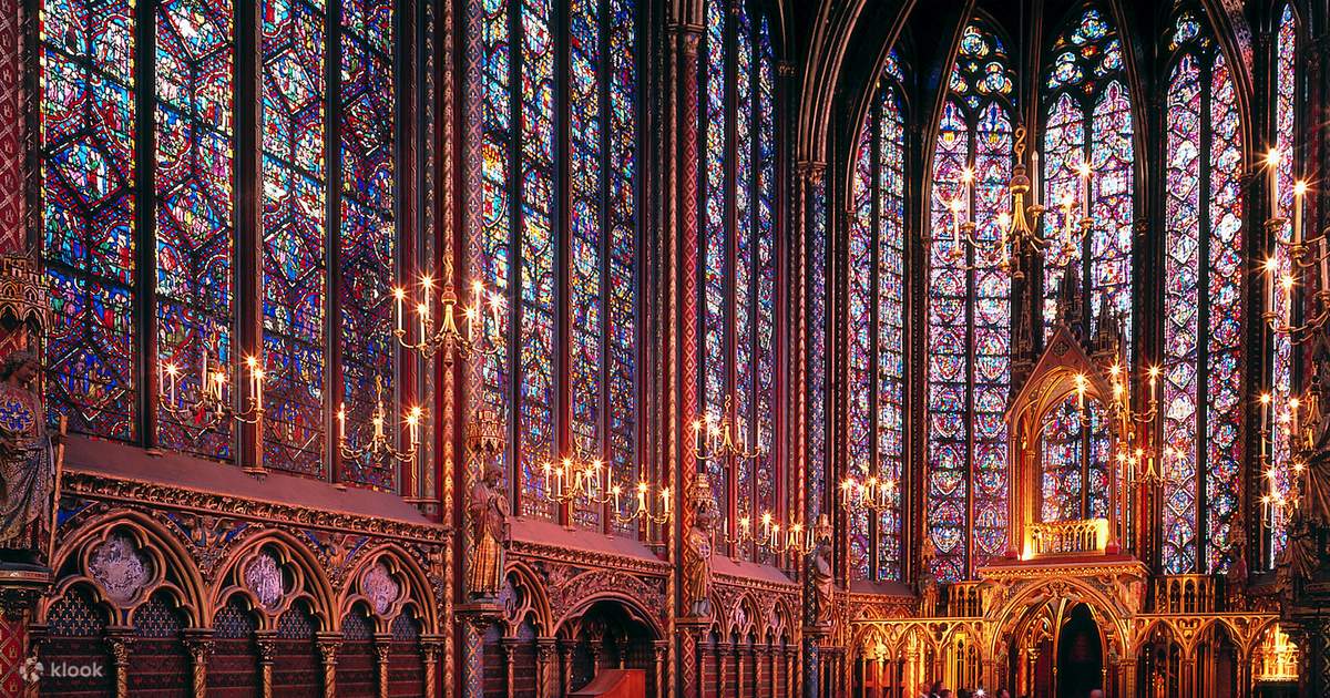 The Dazzling Stained Glass Windows of Sainte-Chapelle - Paris Perfect